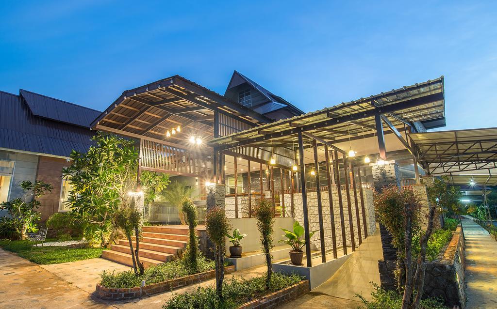 Town Boutique Hotel