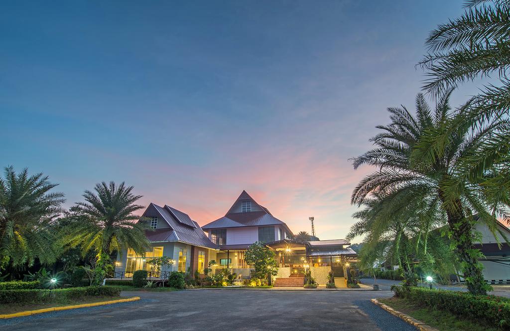 Town Boutique Hotel 4*