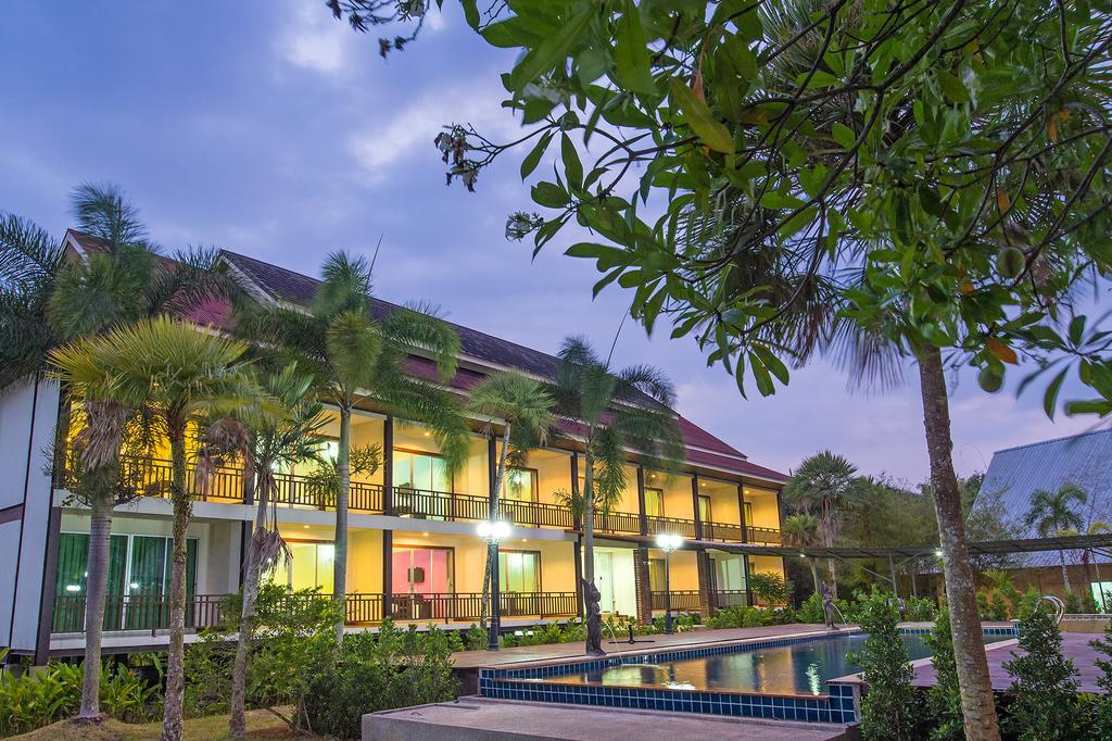 Town Boutique Hotel 4*