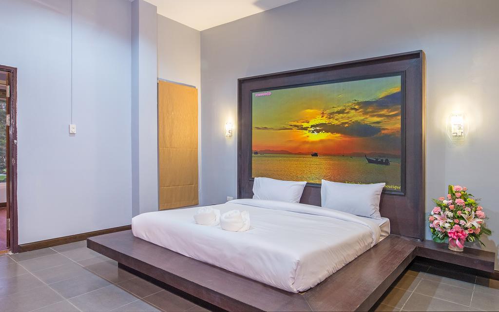 Town Boutique 4*